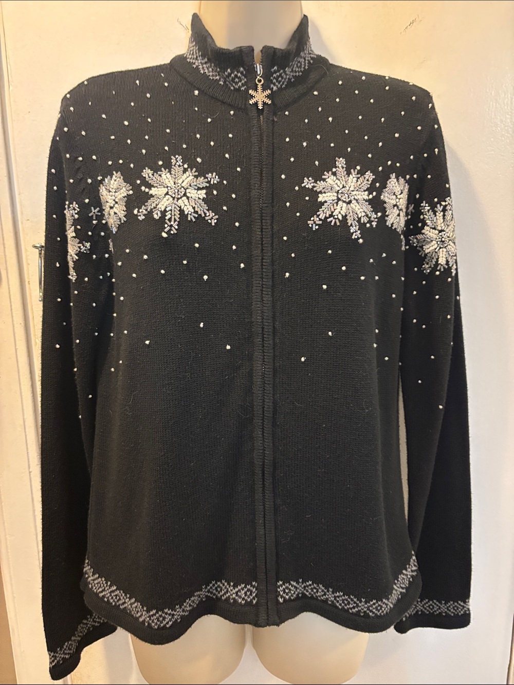 Charter Club Medium Embellished Snowflake Zip-Front Sweater 26-382